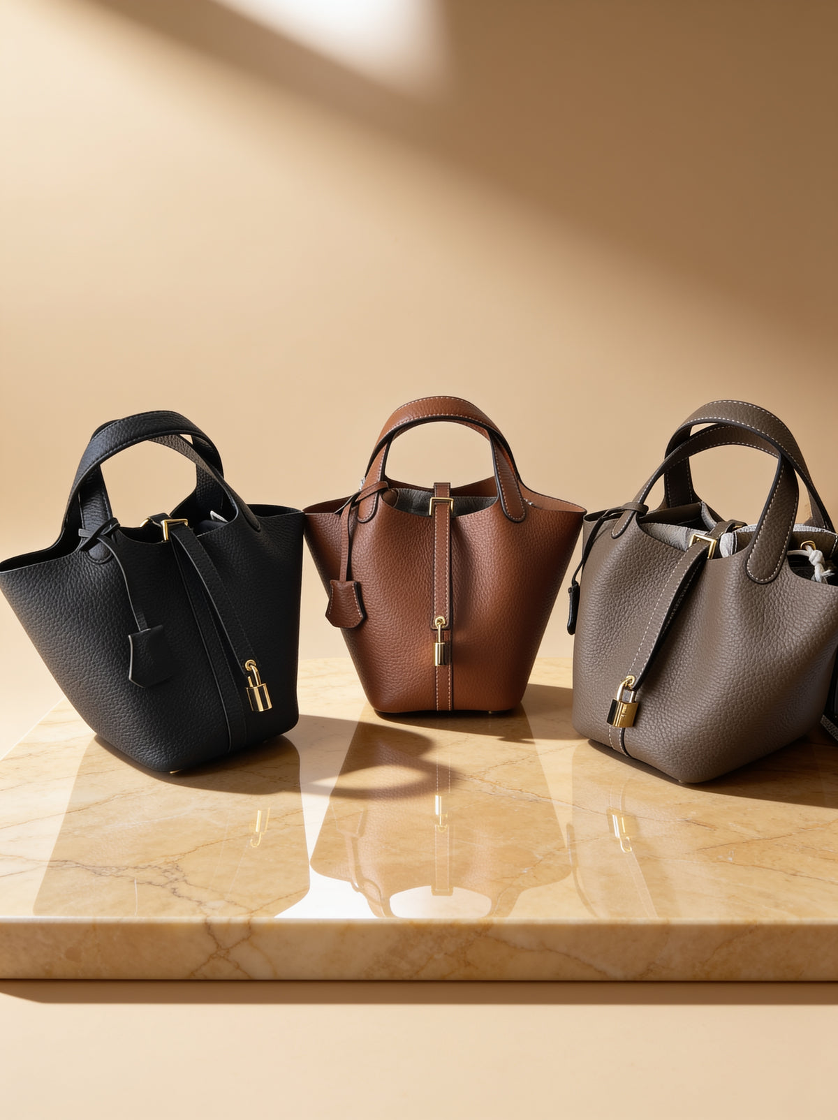 The Bucket Tote — Togo Leather with Liner, Gold Hardware, 18cm